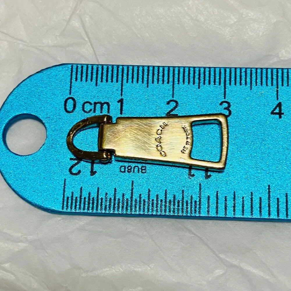 Coach zipper pull replacement